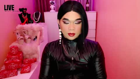 Snapshot of amiadoll chatting on 12.09.24 Queen Mireska online show from 12.09.24