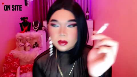 Snapshot of amiadoll chatting on 12.13.24 Queen Mireska online show from 12.13.24