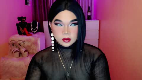 Snapshot of amiadoll chatting on 12.28.24 Queen Mireska online show from 12.28.24