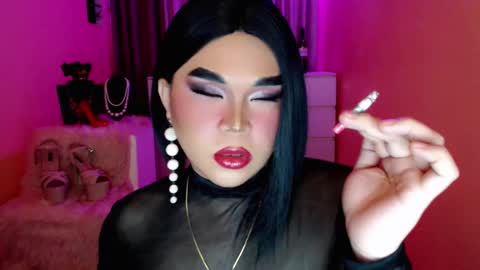 Snapshot of amiadoll chatting on 01.02.25 Queen Mireska online show from 01.02.25