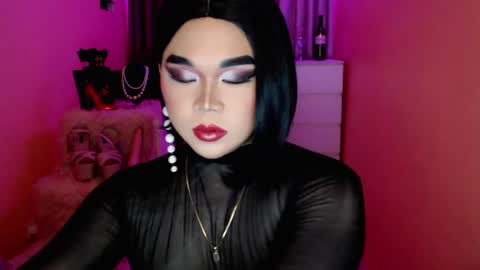 Snapshot of amiadoll chatting on 01.26.25 Queen Mireska online show from 01.26.25