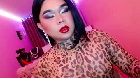 Snapshot of amiadoll chatting on 02.01.25 Queen Mireska online show from 02.01.25