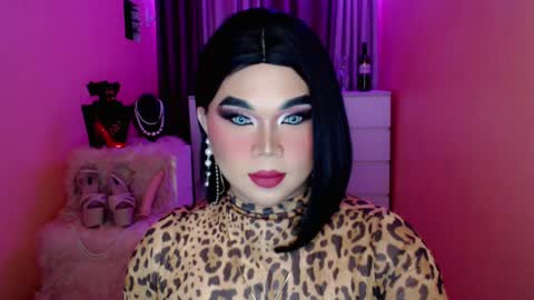 Snapshot of amiadoll chatting on 02.02.25 Queen Mireska online show from 02.02.25