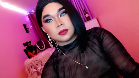 Snapshot of amiadoll chatting on 02.03.25 Queen Mireska online show from 02.03.25