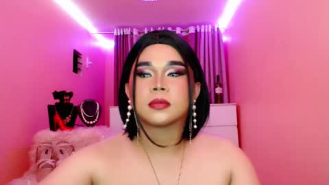 Snapshot of amiadoll chatting on 02.03.25 Queen Mireska online show from 02.03.25