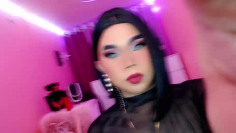 Snapshot of amiadoll chatting on 02.18.25 Queen Mireska online show from 02.18.25