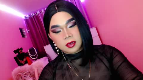 Snapshot of amiadoll chatting on 02.18.25 Queen Mireska online show from 02.18.25