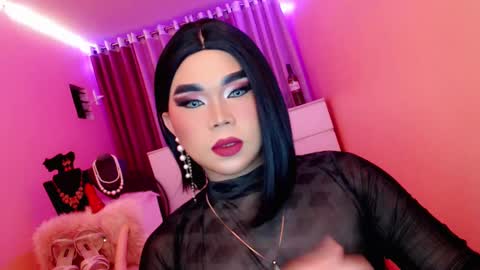 Snapshot of amiadoll chatting on 02.26.25 Queen Mireska online show from 02.26.25