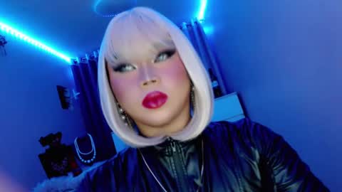 Snapshot of amiadoll chatting on 03.02.25 Queen Mireska online show from 03.02.25