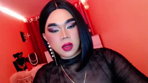 Snapshot of amiadoll chatting on 03.02.25 Queen Mireska online show from 03.02.25