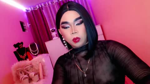 Snapshot of amiadoll chatting on 03.03.25 Queen Mireska online show from 03.03.25