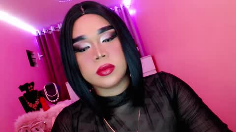 Snapshot of amiadoll chatting on 03.05.25 Queen Mireska online show from 03.05.25