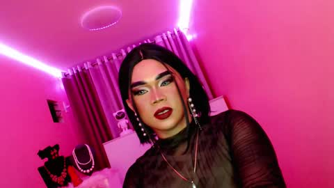 Snapshot of amiadoll chatting on 03.06.25 Queen Mireska online show from 03.06.25