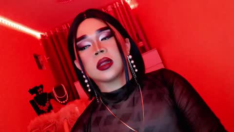 Snapshot of amiadoll chatting on 03.07.25 Queen Mireska online show from 03.07.25