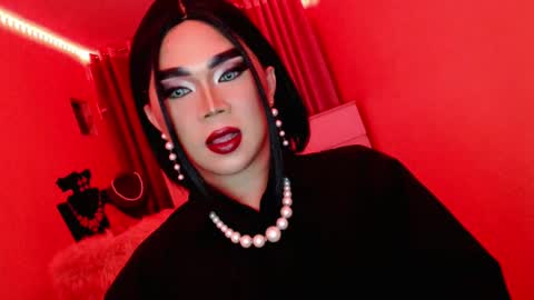 Snapshot of amiadoll chatting on 03.09.25 Queen Mireska online show from 03.09.25