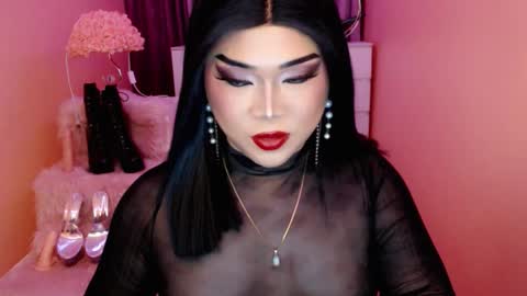 Snapshot of amiadoll chatting on 09.23.25 Queen Mireska online show from 09.23.25