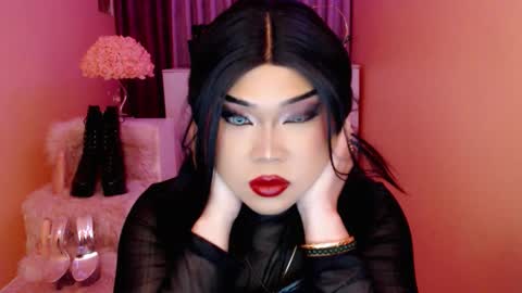 Snapshot of amiadoll chatting on 09.27.25 Queen Mireska online show from 09.27.25