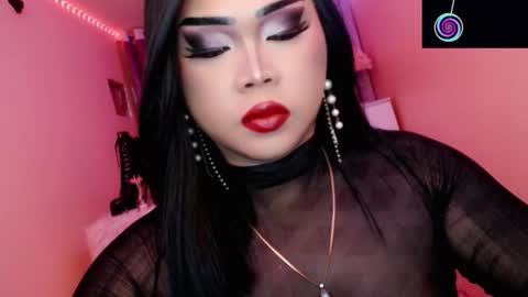 Snapshot of amiadoll chatting on 11.20.25 Queen Mireska online show from 11.20.25