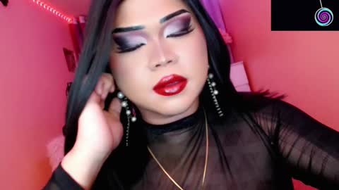 Snapshot of amiadoll chatting on 11.26.25 Queen Mireska online show from 11.26.25