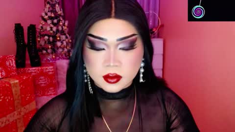 Snapshot of amiadoll chatting on 12.04.25 Queen Mireska online show from 12.04.25