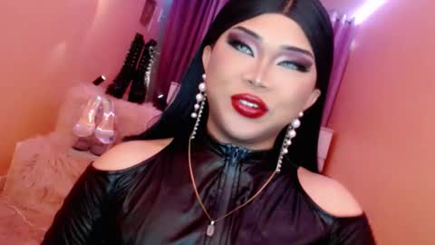 Queen Mireska online show from 02.21.26