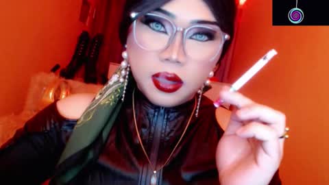 Queen Mireska online show from 03.12.26