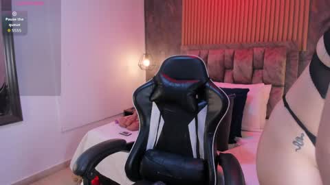 Amiee online show from 04.19.26