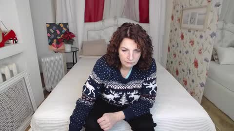 Snapshot of amihotgranny chatting on 01.31.25 Ami online show from 01.31.25