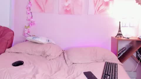 AmiiClark  online show from 02.04.26