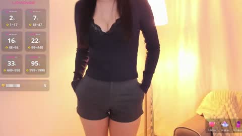 Snapshot of amiliyan chatting on 11.14.25 AmiliYan online show from 11.14.25