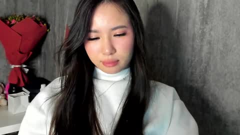 Amina online show from 02.15.25