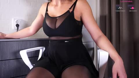 Amina Next stream 161124 in 1800  UTC3 online show from 02.13.26