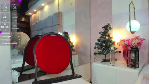 Snapshot of amina_westt chatting on 12.01.25 Amina online show from 12.01.25