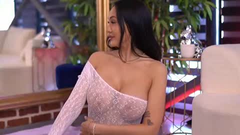 Amira online show from 07.06.26