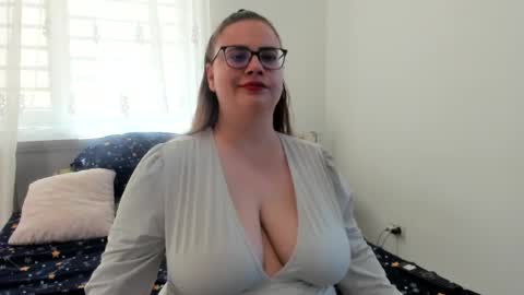 Amira Vyxen online show from 05.26.26