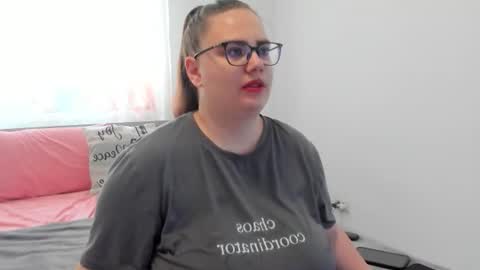 Amira Vyxen online show from 06.18.26