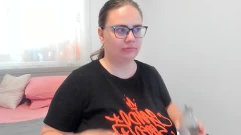 Amira Vyxen online show from 06.23.26