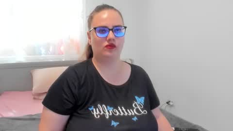 Amira Vyxen online show from 06.24.26