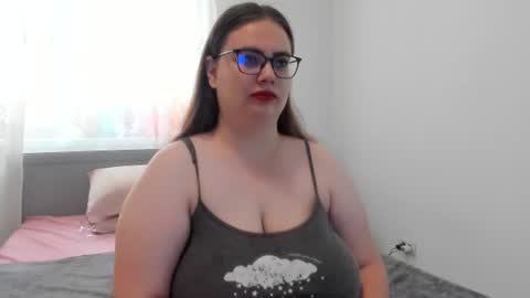 Amira Vyxen online show from 06.25.26
