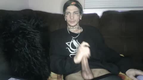 Snapshot of amiri_sweater chatting on 02.25.25 amiri_sweater online show from 02.25.25