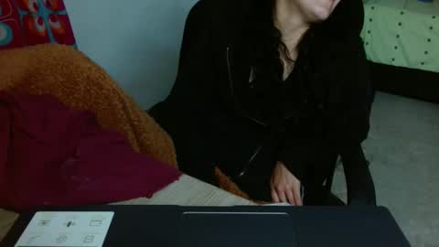 amitlu_ online show from 10.24.25