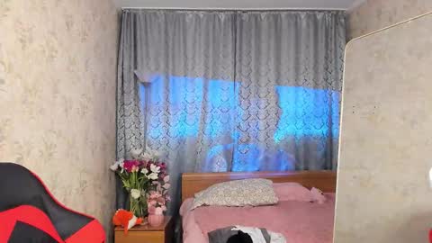 Ami online show from 03.10.26