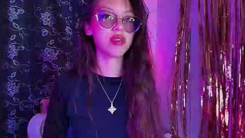 Snapshot of ammeliejoy chatting on 12.22.25 Ammelie online show from 12.22.25