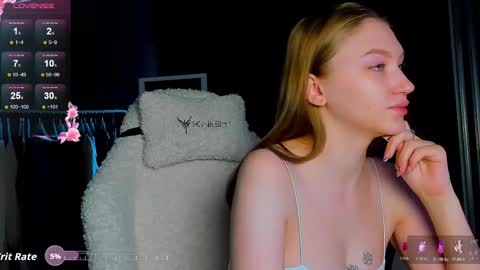 Snapshot of ammi_bliss chatting on 11.01.25 Ammi online show from 11.01.25