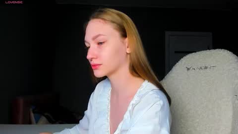 Snapshot of ammi_bliss chatting on 12.15.25 Ammi online show from 12.15.25