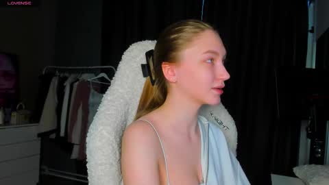 Snapshot of ammi_bliss chatting on 02.11.26 Ammi online show from 02.11.26