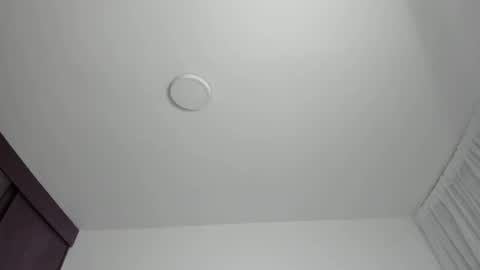 Snapshot of ammy_rodriguez_ chatting on 11.01.25 Ammy online show from 11.01.25