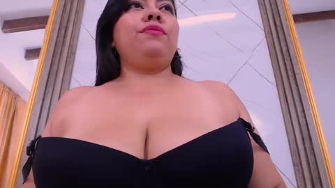 Snapshot of ammypike chatting on 01.31.25 AmmyPike online show from 01.31.25