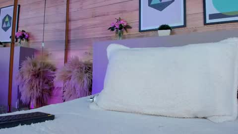 Ammy Scott  online show from 03.05.25