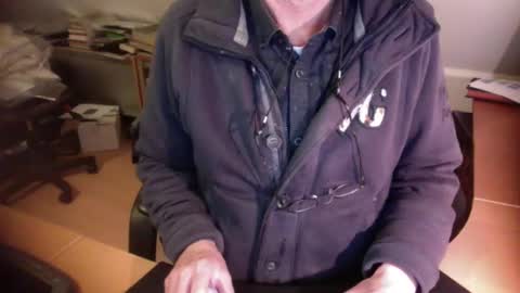 Snapshot of amor2200 chatting on 01.03.25 Amor2200 online show from 01.03.25